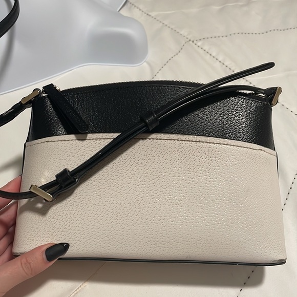 Used Kate Spade Purse - Picture 2 of 4